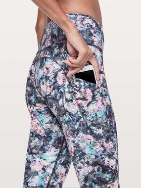 Lululemon Fast & Free 19” crops